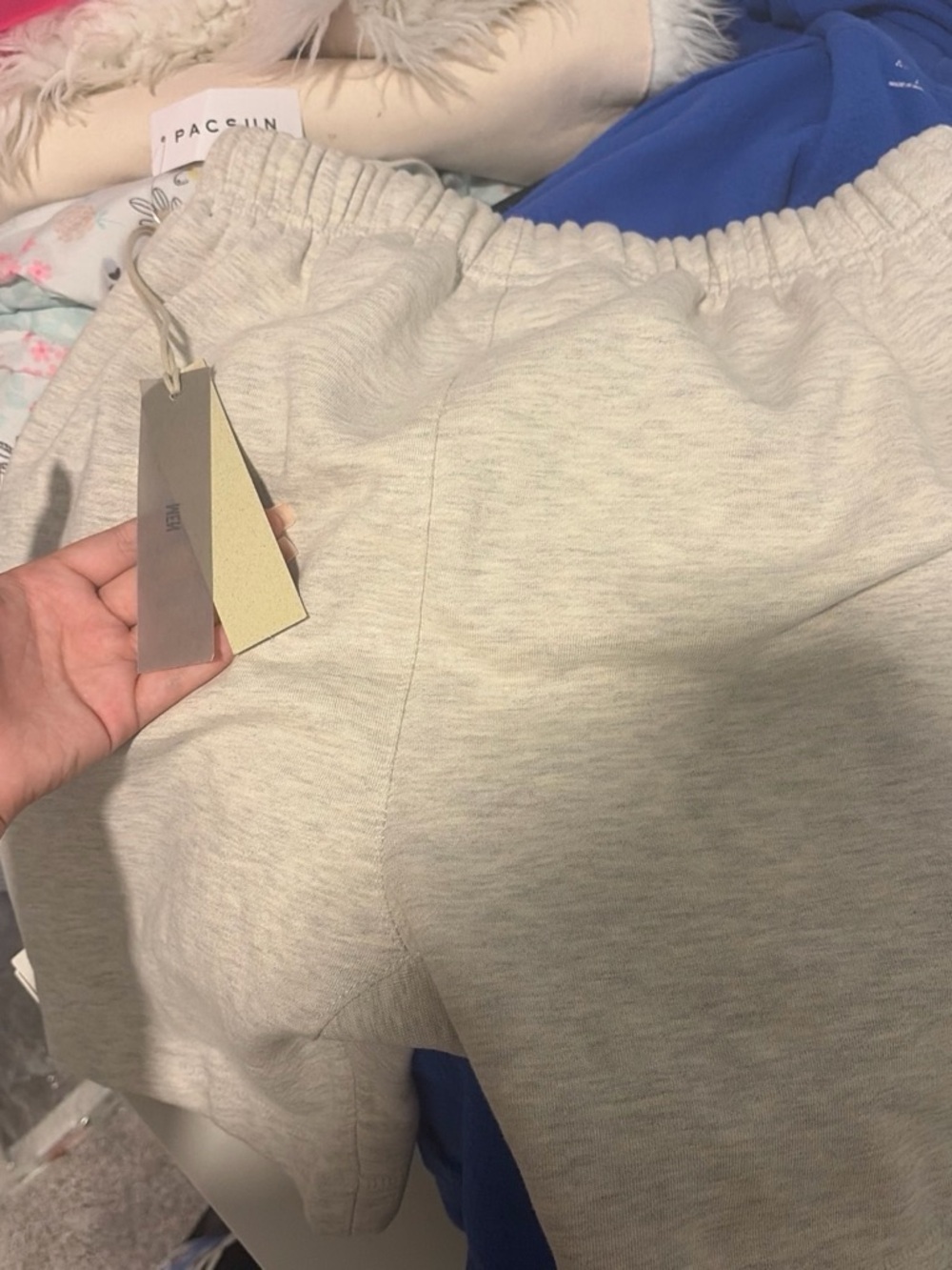 Essential shorts, medium - Picture 2 of 2